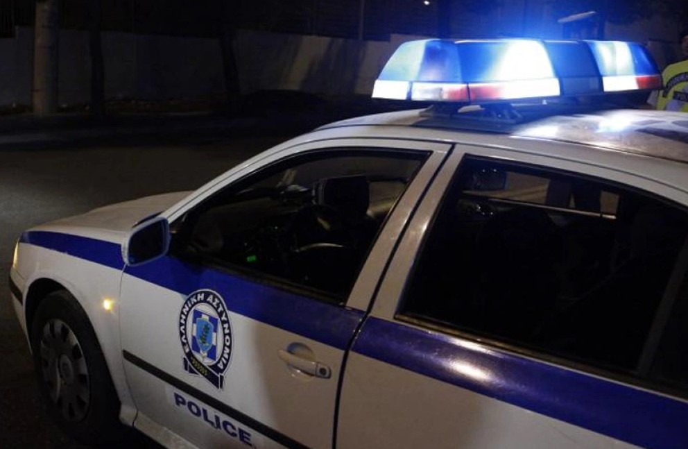 Αυγά σε διερχόμενο αυτοκίνητο στη Νέα Σμύρνη – Τραυματίστηκε οδηγός μετά από «επικίνδυνη φάρσα» ανηλίκων