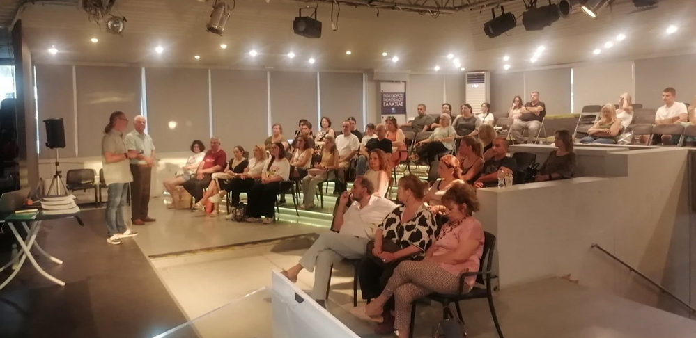 Υποψήφιοι και γονείς ενημερώθηκαν για τη συμπλήρωση του Μηχανογραφικού στη Νέα Σμύρνη